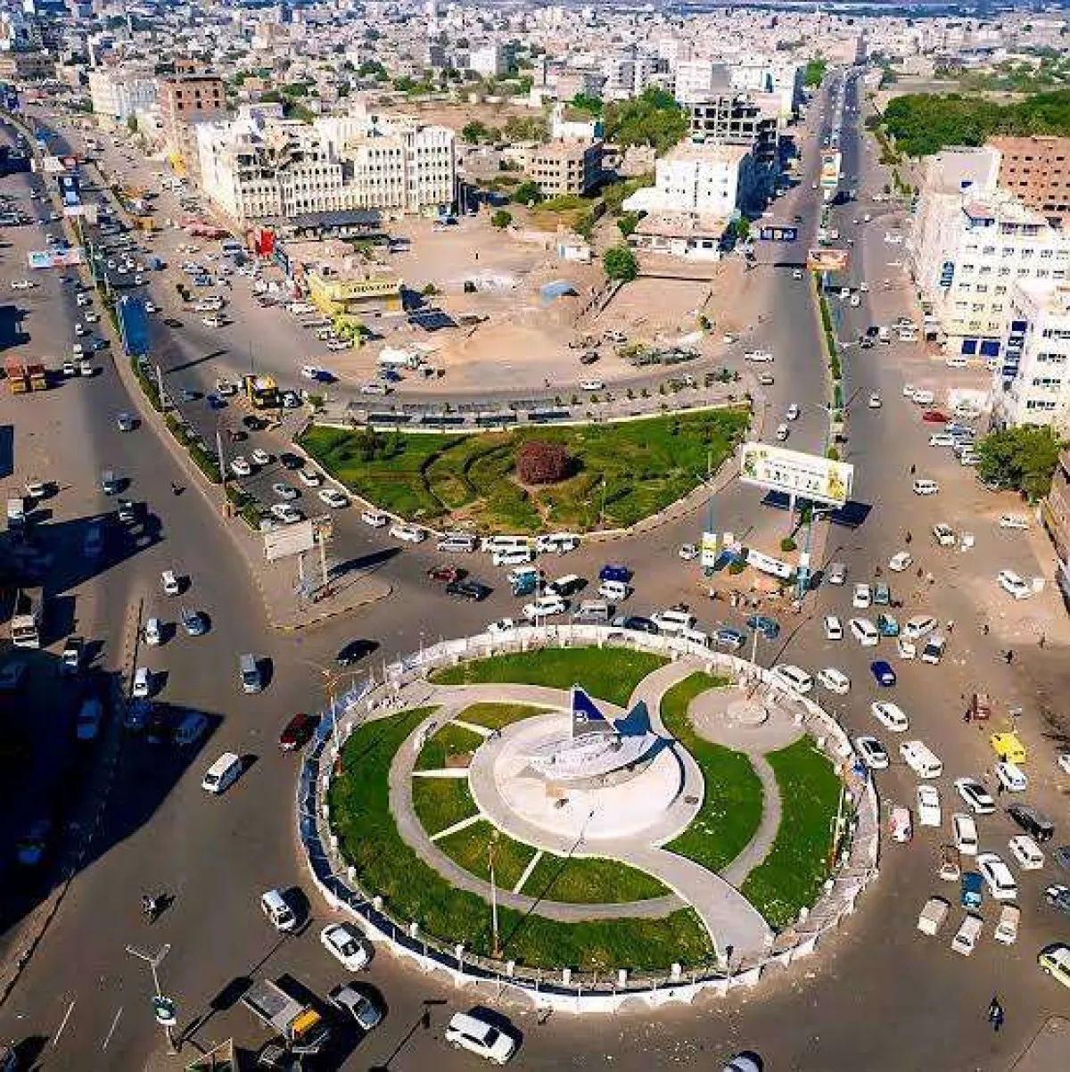 إعلان فتح باب التسجيل في مشروع الزواج الجماعي الأول بالعاصمة عدن