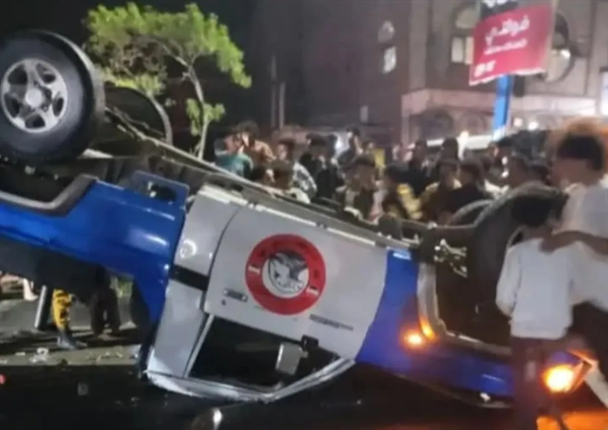 وفاة جندي وإصابة ثلاثة آخرين إثر انقلاب طقم عسكري في تعز