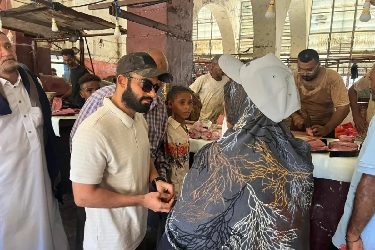بن جرادي ينفذ نزولاً ميدانياً لضبط أسعار الأسماك في صيرة