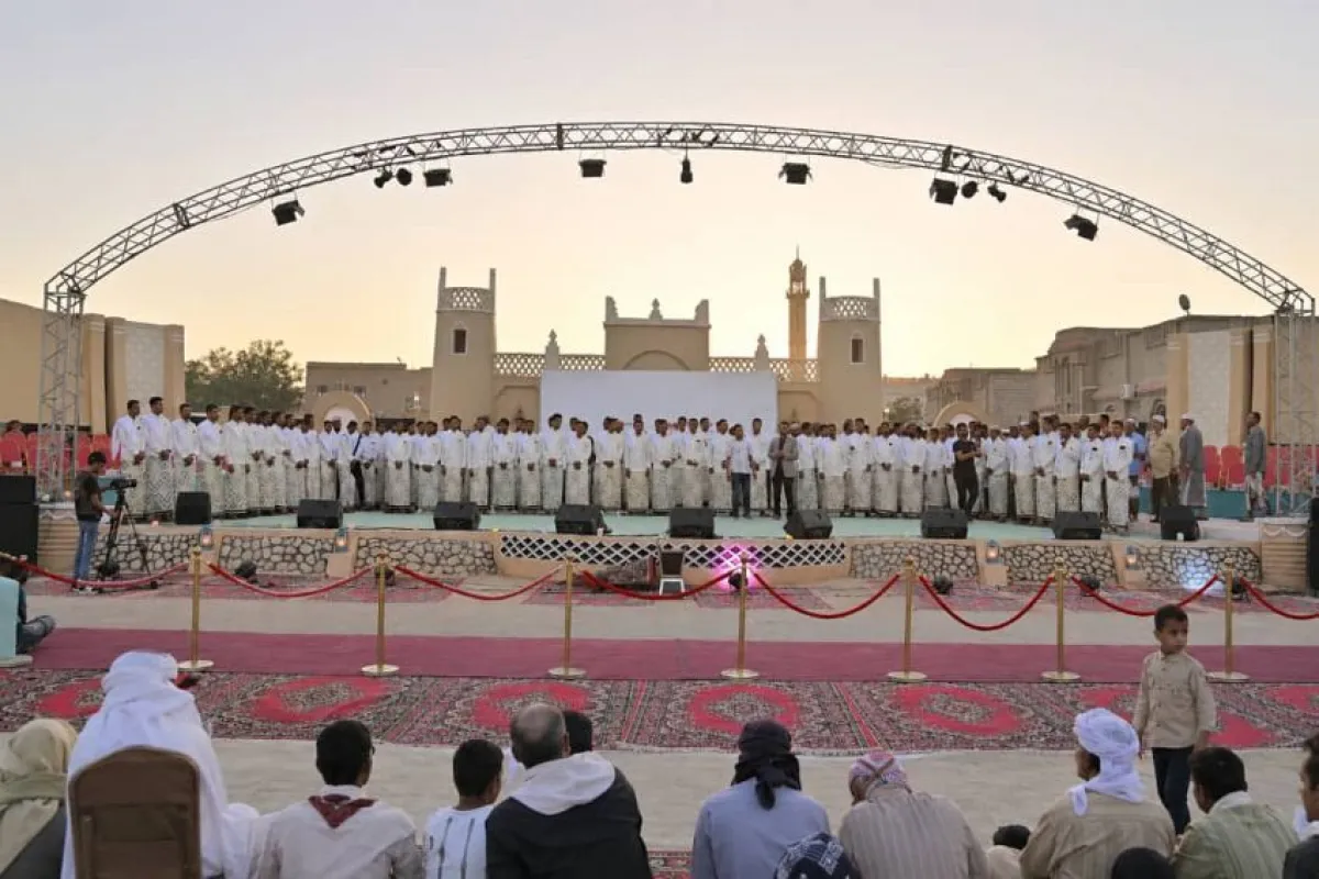 144 عريساً يزفون في حضرموت بمهرجان “التيسير”.. و18 عاماً من دعم الزواج الجماعي