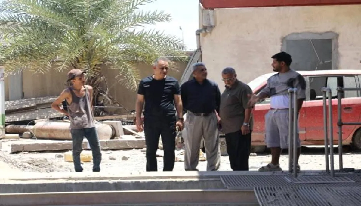 مدير عام  المعلا يتفقد الخدمات العامة ويوجه بمعالجة طفح الصرف الصحي ويدعم احتياجات الشرطة النسائية