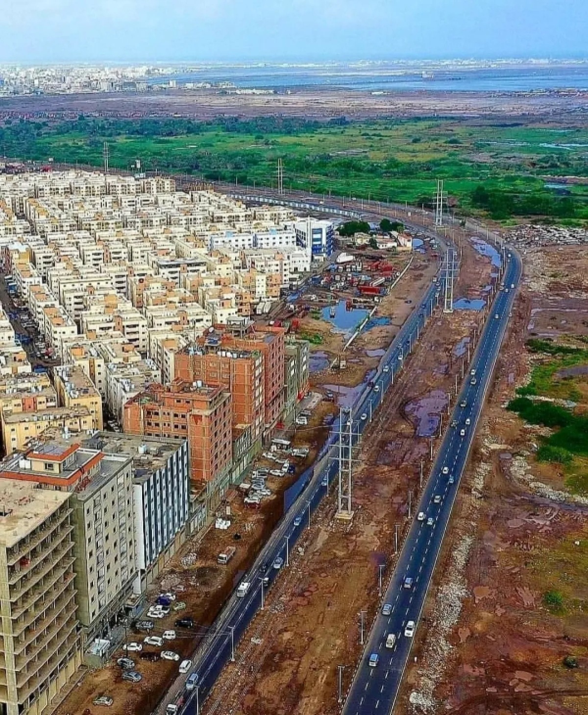 عدن تطلق اسم الرئيس السابق هادي على أحد أهم طرقها الحيوية