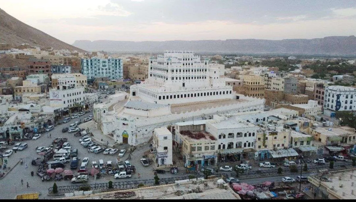 وسط إنتشار أمني واسع .. مسلحون مجهولون يغتالون ضابطاً بسيئون