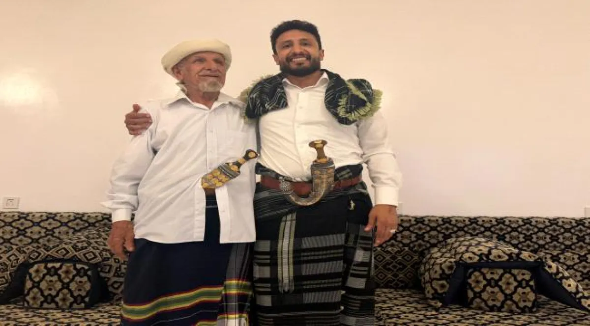 الخضر السليماني يزور الشيخ عبدالرب النقيب ويشيد بمواقفه الوطنية ودوره الاجتماعي