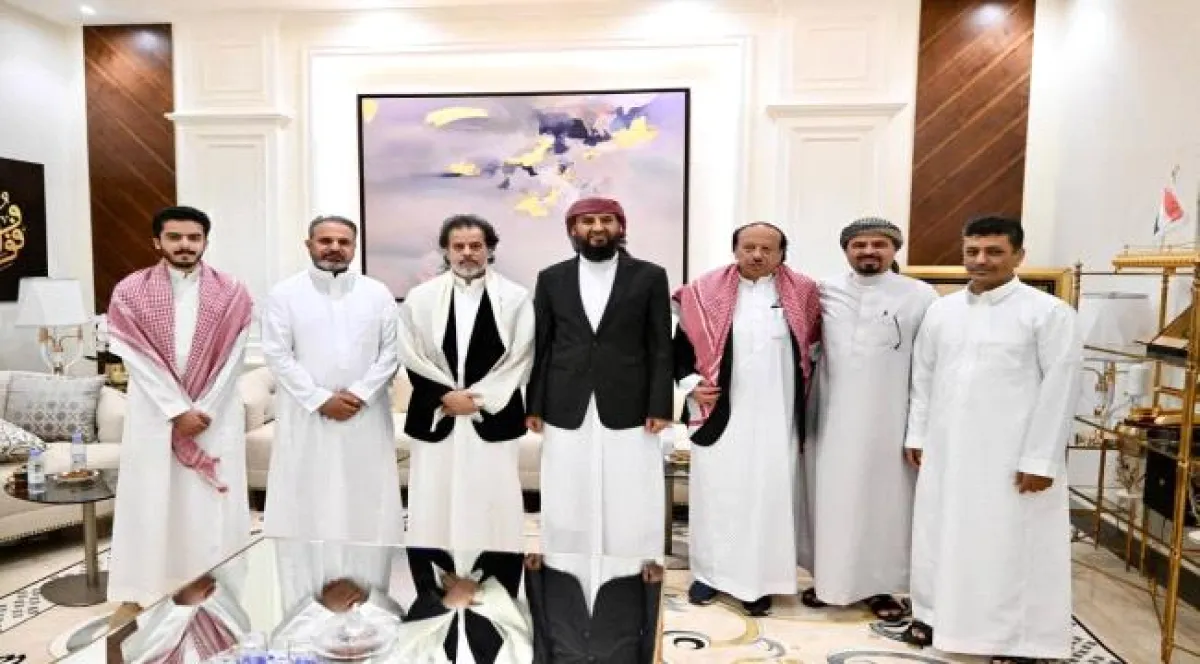 المحرّمي يقدّم واجب العزاء لأسرة الرئيس السابق عبدربه منصور هادي