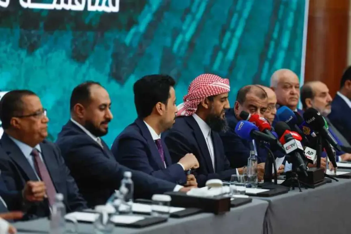 لماذا تحتوي السعودية ”القيادات الجنوبية”؟ باحث سعودي يكشف ويحذر: التاريخ لن يعود إلى الوراء