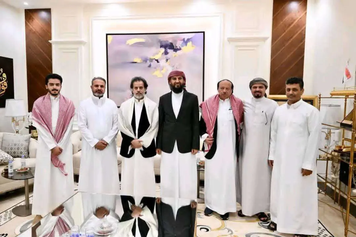 ‏المحرّمي يقدّم واجب العزاء لأسرة الرئيس السابق عبدربه منصور هادي