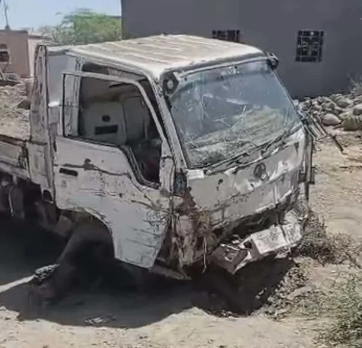 نجاة سائق شاحنة من انفجار لغم حوثي في تعز 