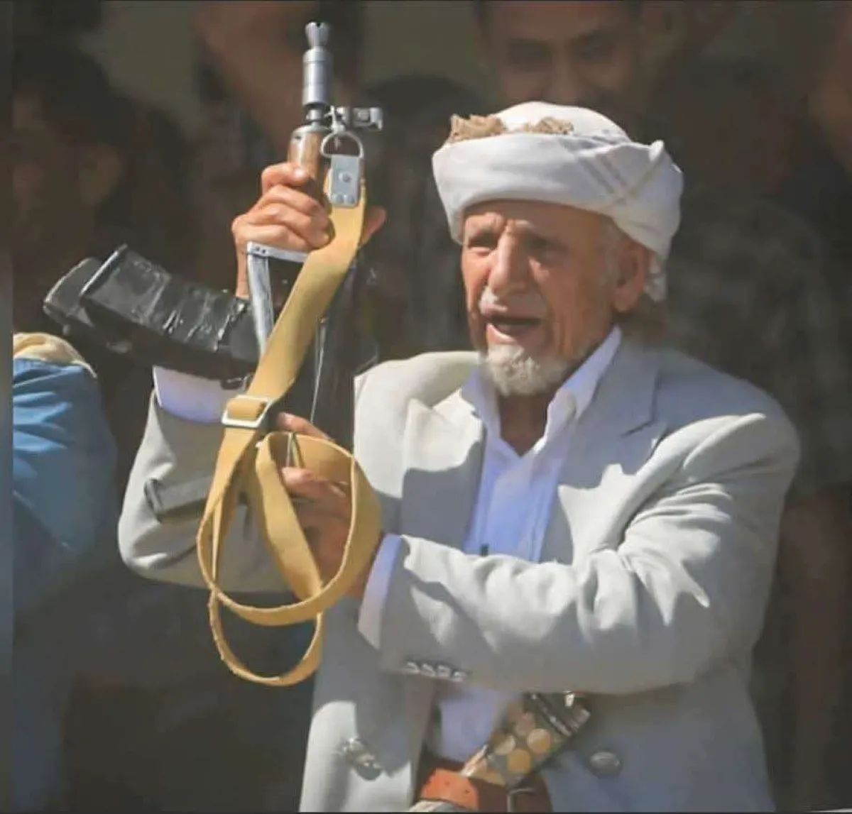 المحامي مازن سلام يثير تساؤلات حول مهرجان الهجر في يافع وتزامنه مع يوم الغدير