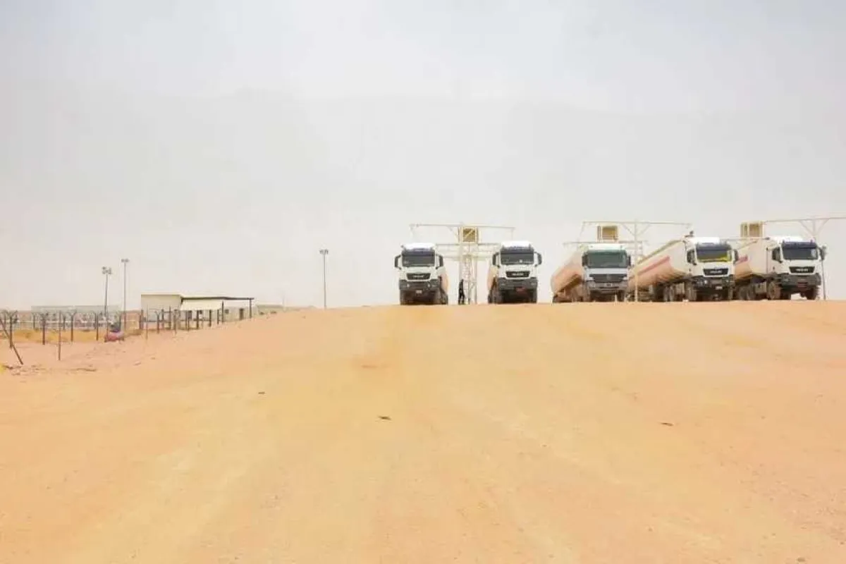 انفراجة قريبة.. بدء شحن أولى دفعات النفط الخام من شبوة إلى عدن لتشغيل محطة الرئيس الكهربائية