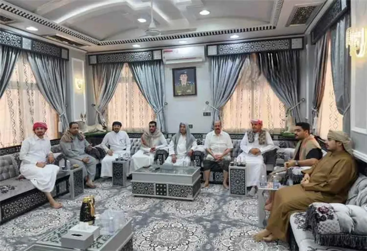 وكيل وزارة الداخلية لقطاع الخدمات المدنية يستقبل وزير الدولة أكرم العامري بسيئون ويبحثان عدداً من القضايا