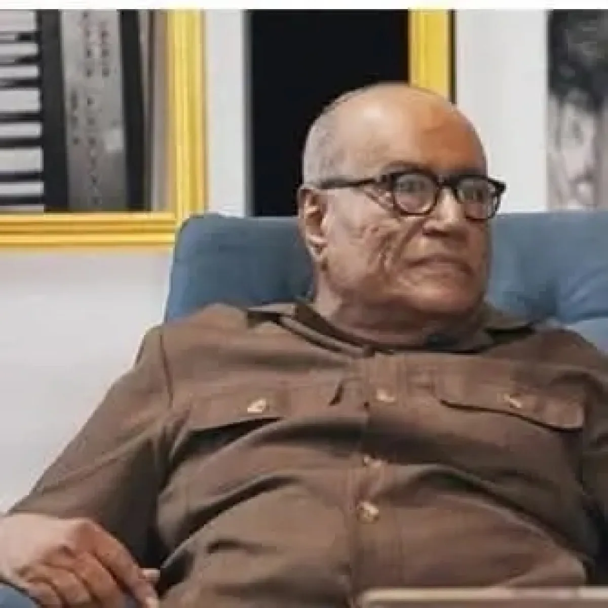 وفاة الأديب والكاتب سعيد عولقي أحد أبرز رواد المسرح بعد مسيرة حافلة بالعطاء الثقافي