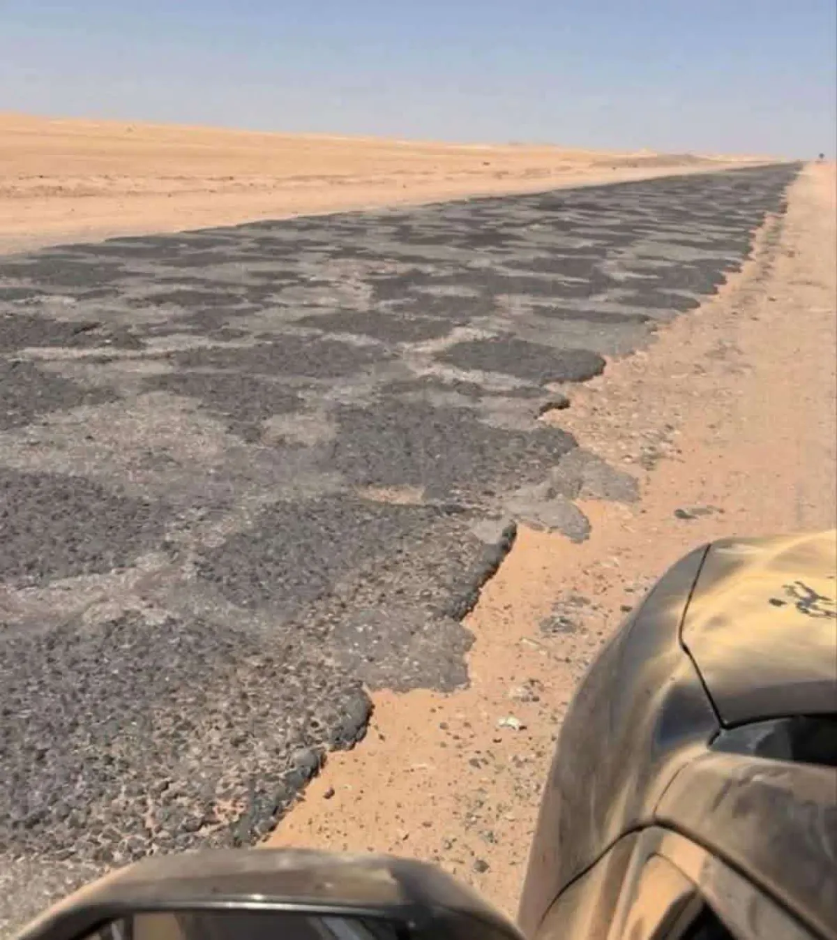 طريق الموت يحصد مزيداً من الضحايا.. مطالبات بكشف مصير إيرادات طريق العبر وصيانته بشكل عاجل