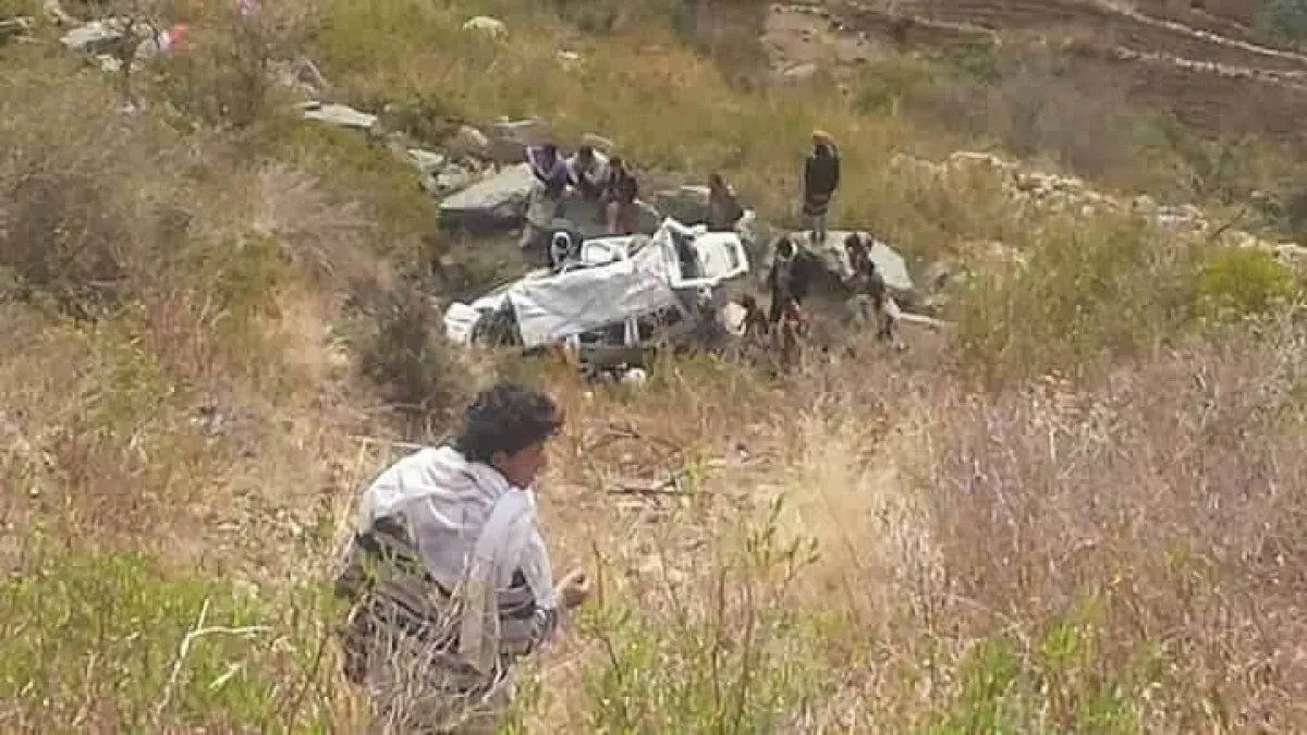 وفاة وإصابة سبعة أشخاص في حادثين مروريين بمحافظة المحويت