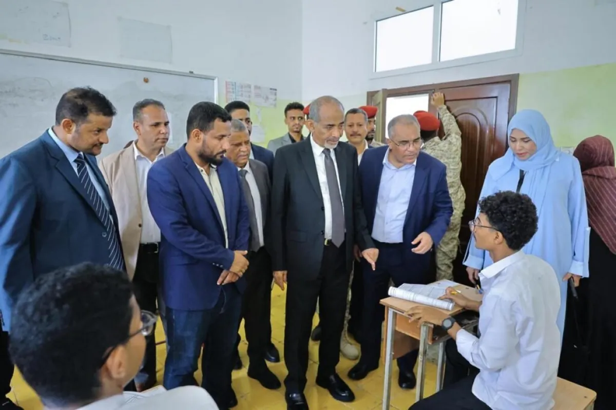 عضو مجلس القيادة محمود الصبيحي يدشّن اختبارات الثانوية العامة بعدن ويؤكد دعم القيادة السياسية لقطاع التعليم