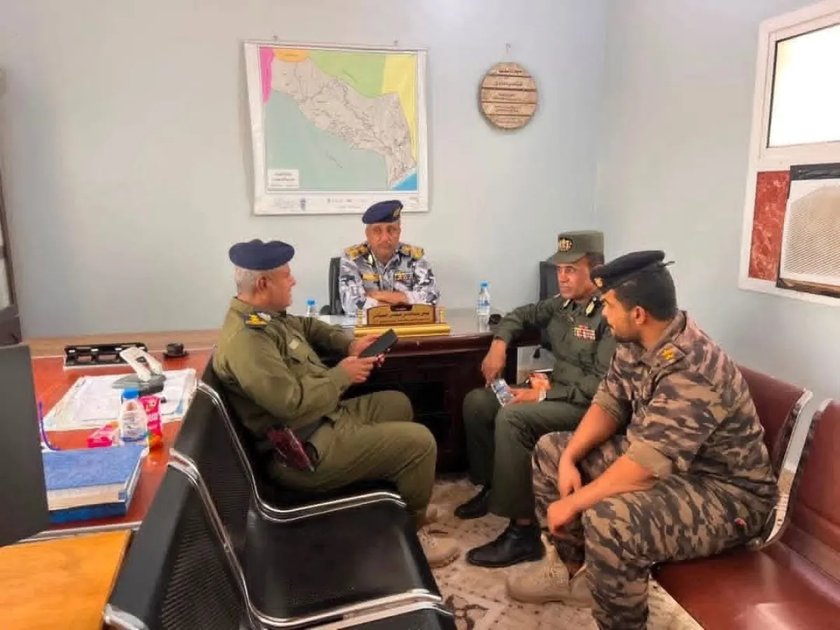 العميد الجابري يتفقد أمن غيل باوزير ويؤكد استقرار الأوضاع بمحيط مطار الريان