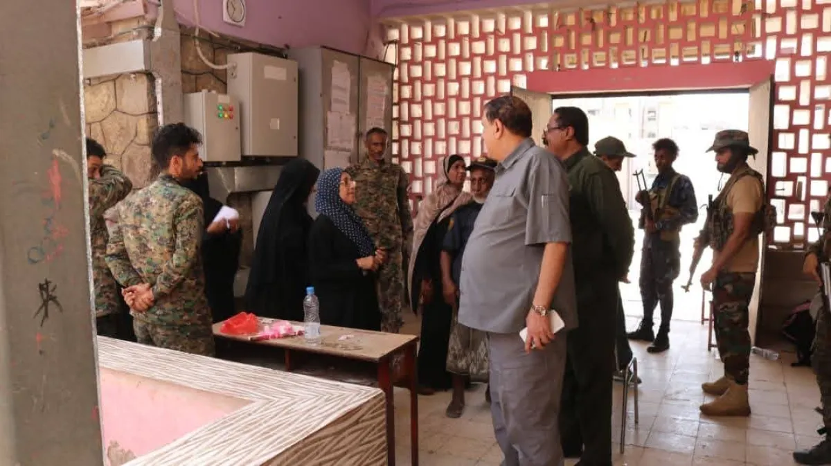 مدير أمن عدن يؤكد استمرار الجهود الأمنية لتأمين امتحانات الثانوية العامة