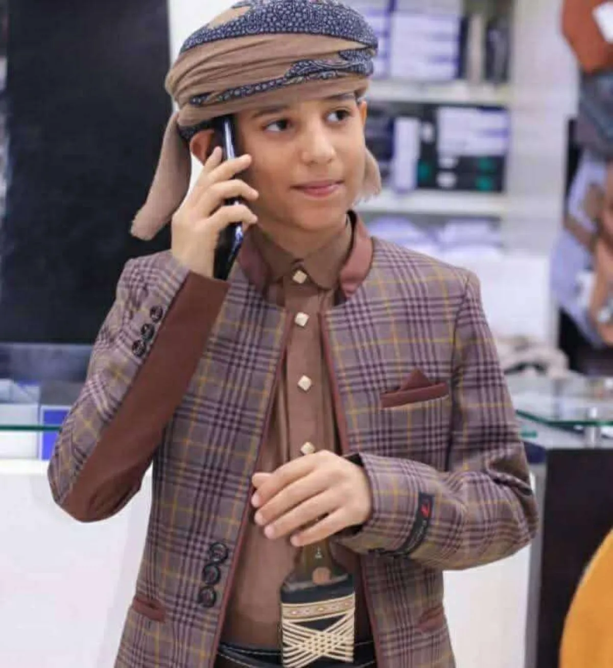 تعرض طفل للتهديد عقب مطالبته بإفتتاح مجمع دراسي