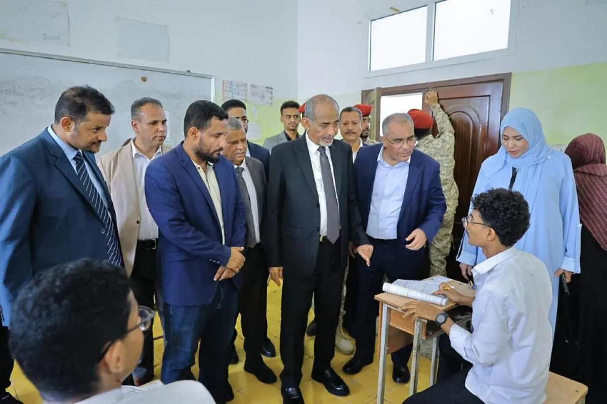 الصبيحي يدشن امتحانات الثانوية لـ 93 ألفاً ويشيد بالجهاز التربوي