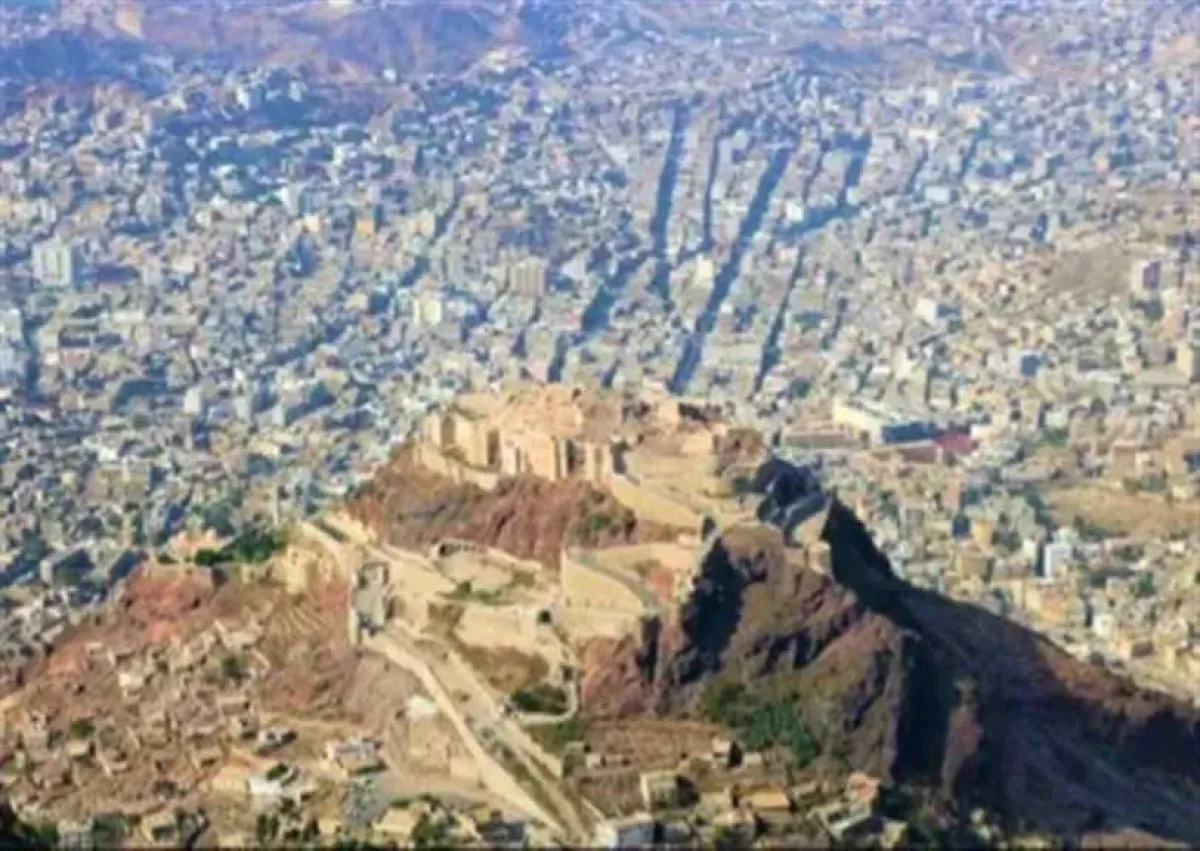 جوازات تعز تدعو أصحاب الحالات الإنسانية والطارئة لتقديم طلبات السفر العاجل