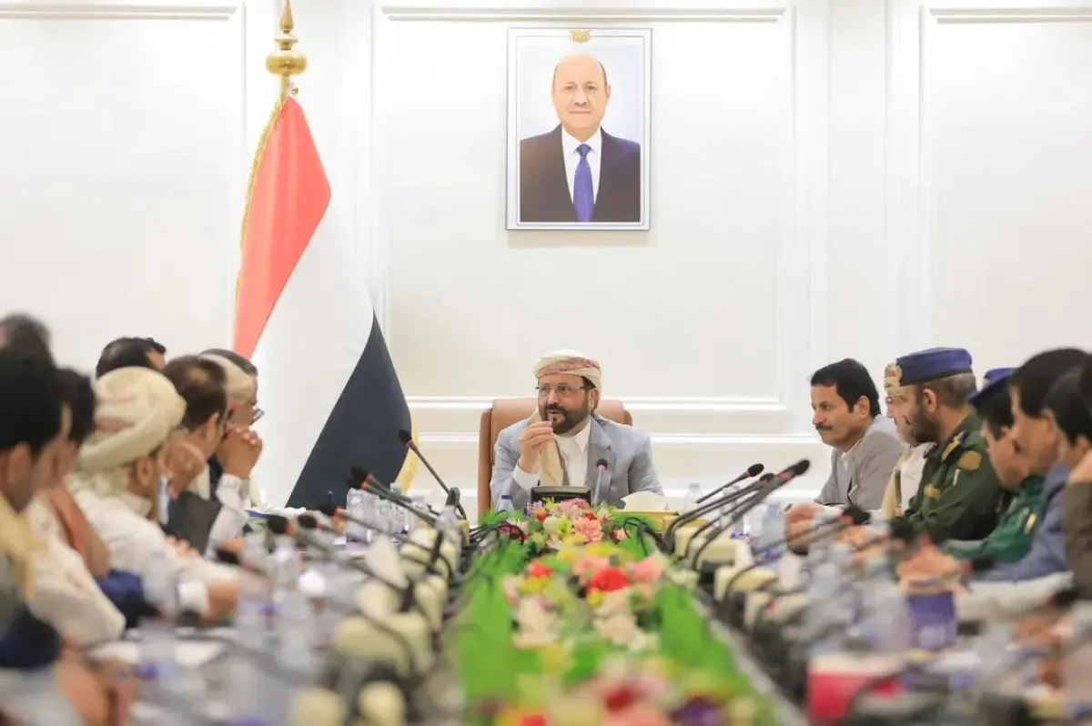 “سلطان العرادة” يوجه بتحسين جودة الخدمات ويؤكد أولوية تلبية احتياجات المواطنين وتطوير البنية التحتية