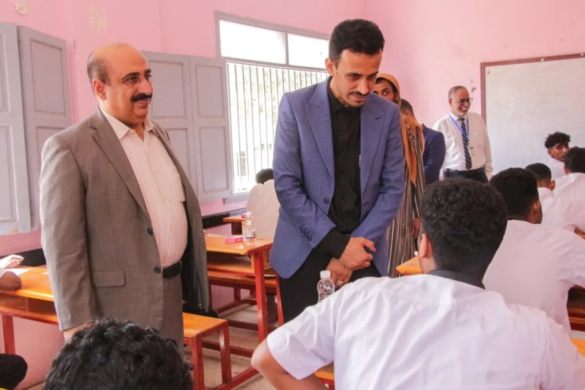 _بتوجيهات عضو مجلس القيادة الرئاسي محافظ حضرموت.. الوكيل الجيلاني يدشّن اختبارات إنهاء المرحلة الثانوية للعام الدراسي 2025 & 2026 على مستوى عموم مديريات المحافظة_