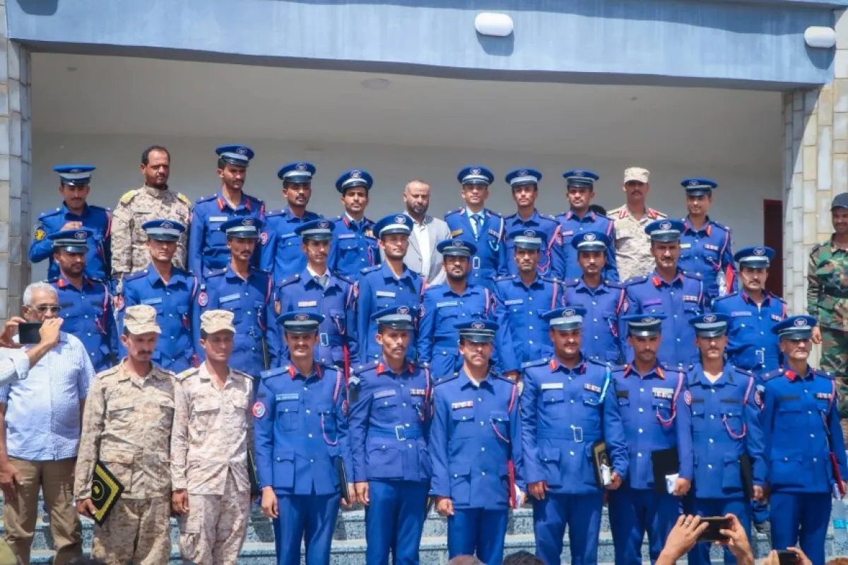محافظ الضالع يكرّم خريجي كلية الطيران والدفاع الجوي الدفعة الـ34 من منتسبي محور الضالع