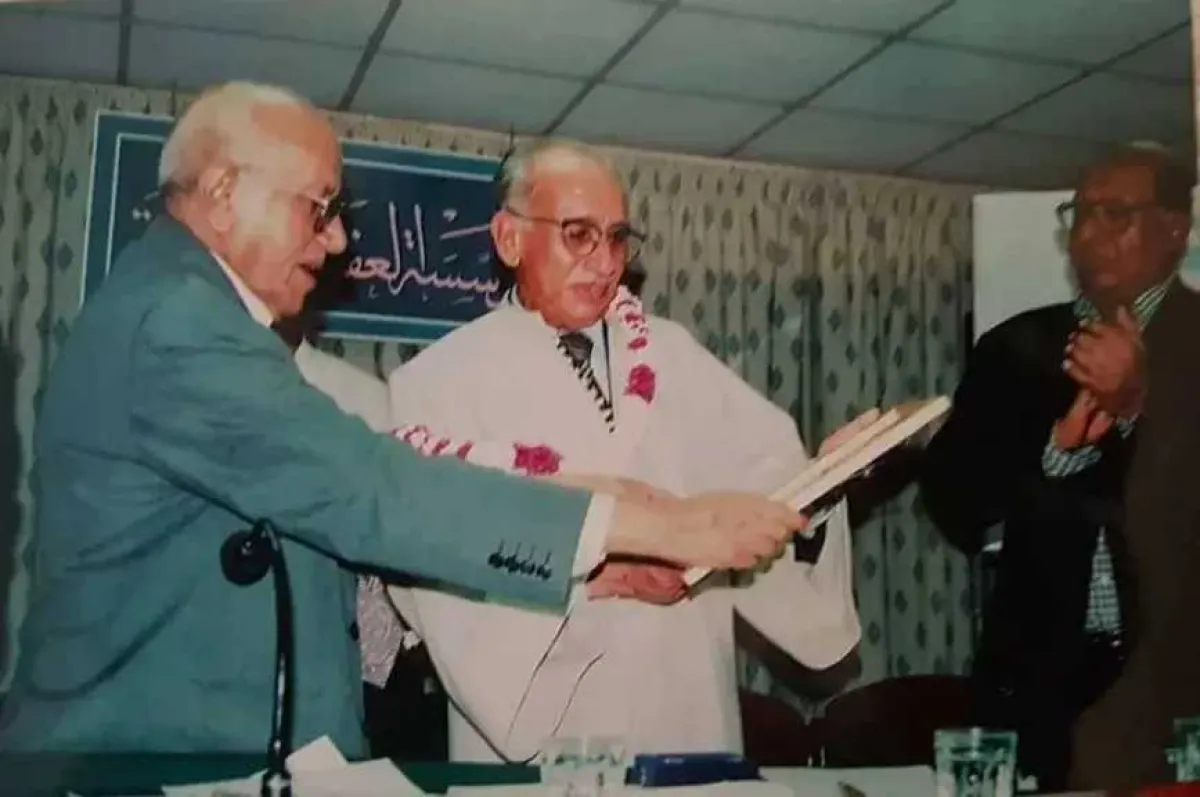 ورثة قائد تنويري يمني بارز يخالفون وصية والدهم.. ويثيرون استياء واسعا - [تفاصيل]