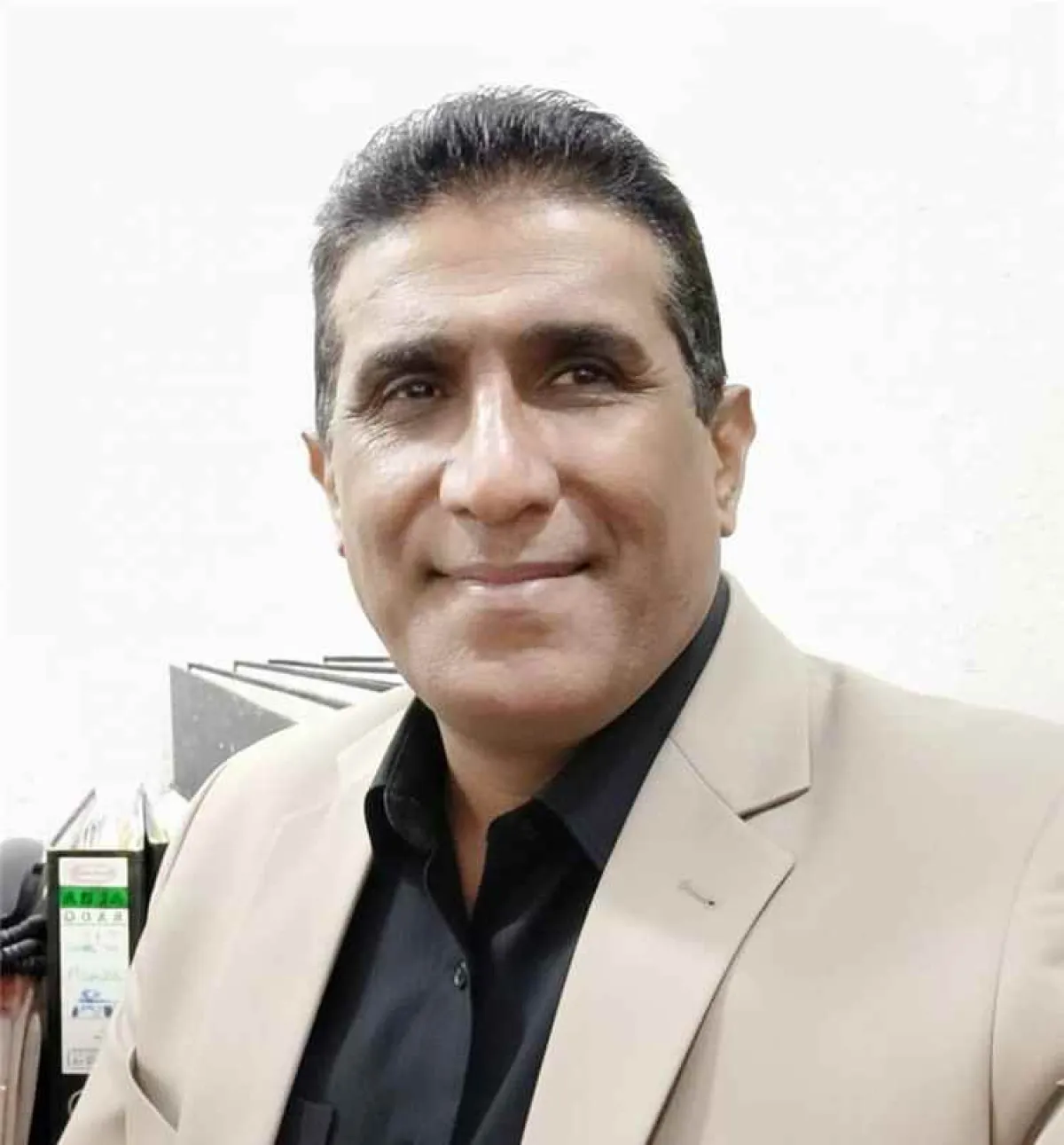 عارف ناجي علي: تعدد الأزمات وغياب المشروع الوطني ينذران باضطرابات واسعة في اليمن