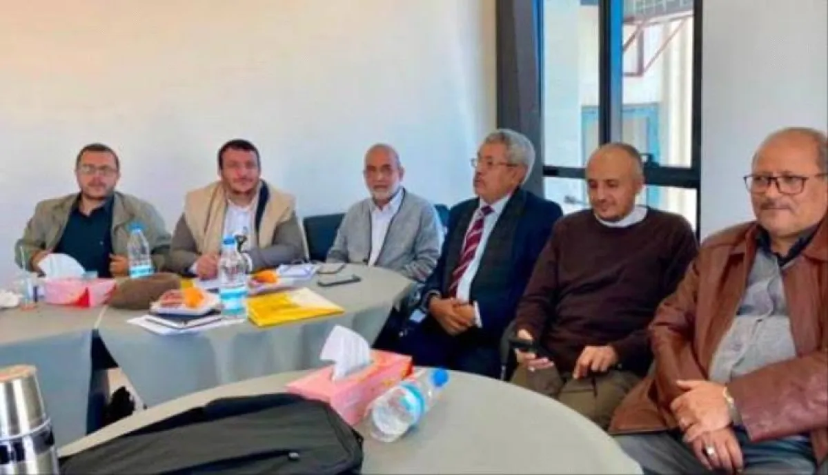 إيران تجمع الحوثي والإخوان في سلة واحدة باليمن.. كواليس المخطط يكشف سر الجبهات الجامدة