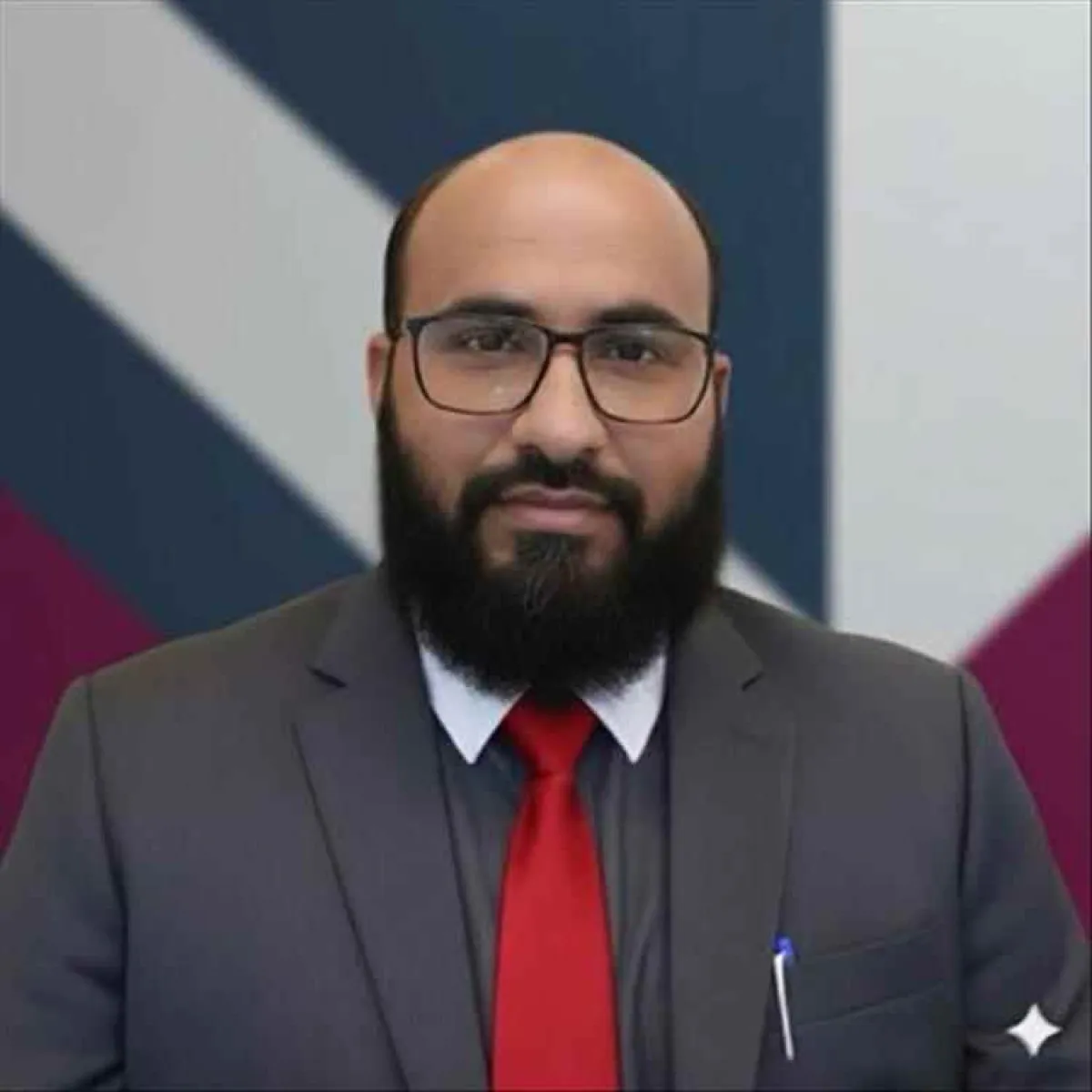 جمال بن عاطف: سقطت الأعذار وبقيت معاناة المواطنين في عدن والمحافظات الجنوبية
