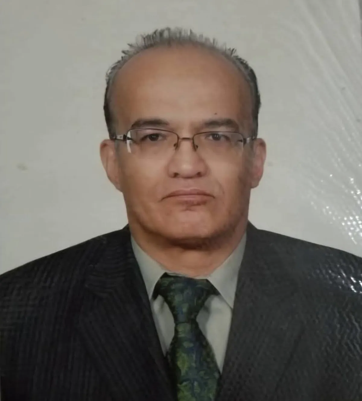  بعد عام وشهرين من الاعتقال..  قصة مراد ظافر ومعاناة موظفي المنظمات الدولية في سجون الحوثيين