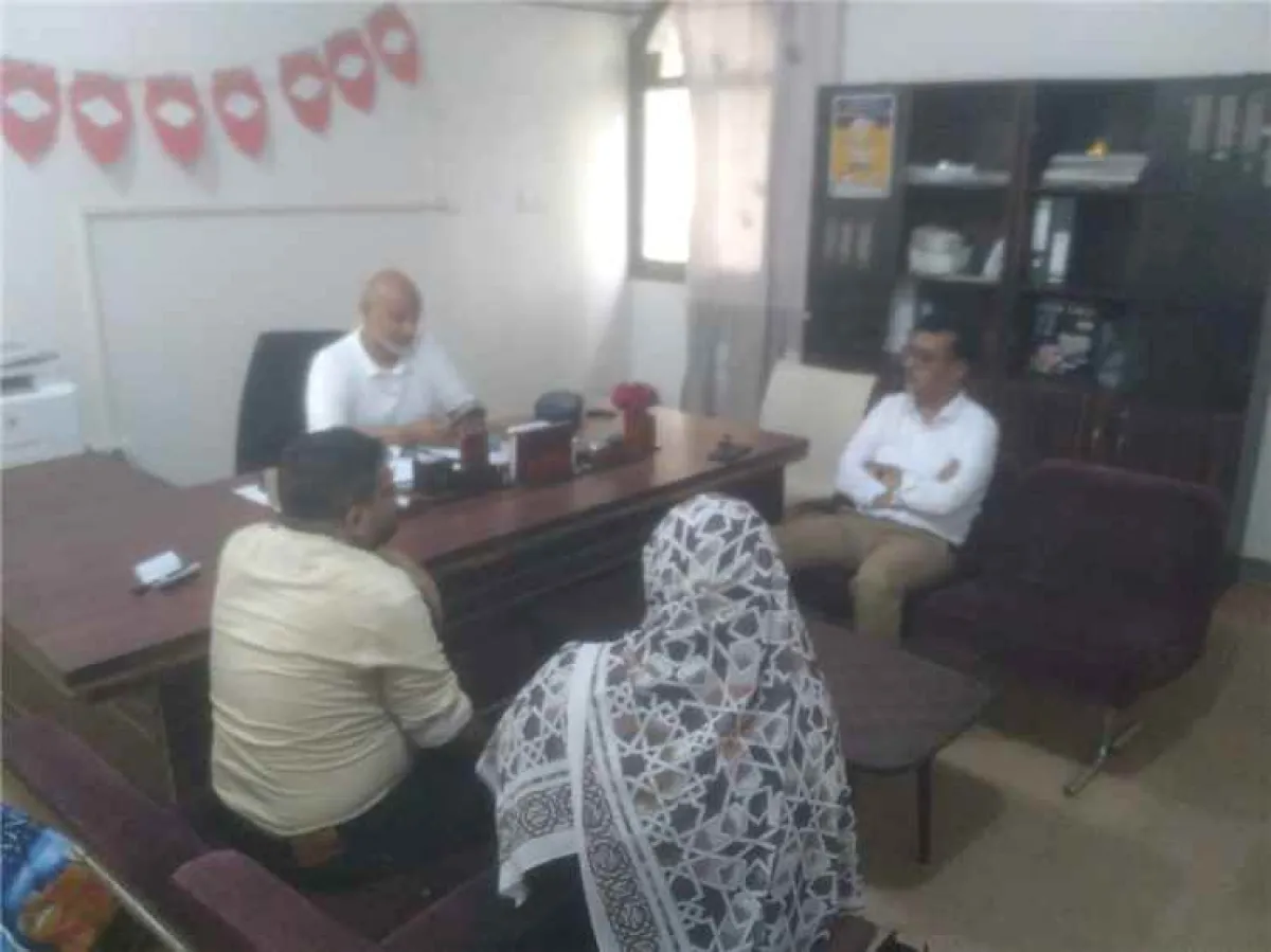 مدير عام مستشفى الأمراض النفسية يلتقي رئيس الدائرة السريرية بجامعة العلوم والتكنولوجيا عدن