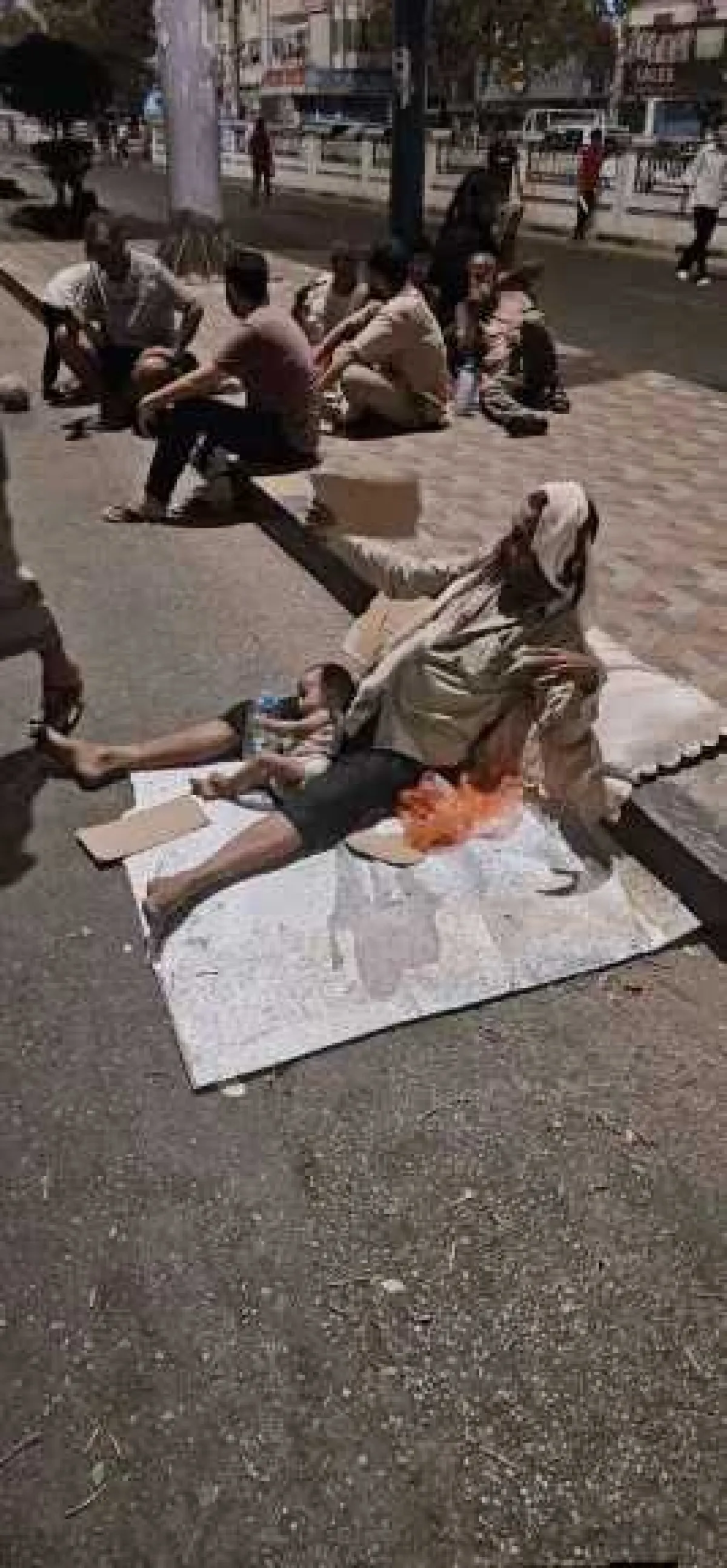 ”من 10 إلى 13 ساعة انقطاع يومي.. كهرباء عدن: أزمة بلا نهاية ولا حلول”