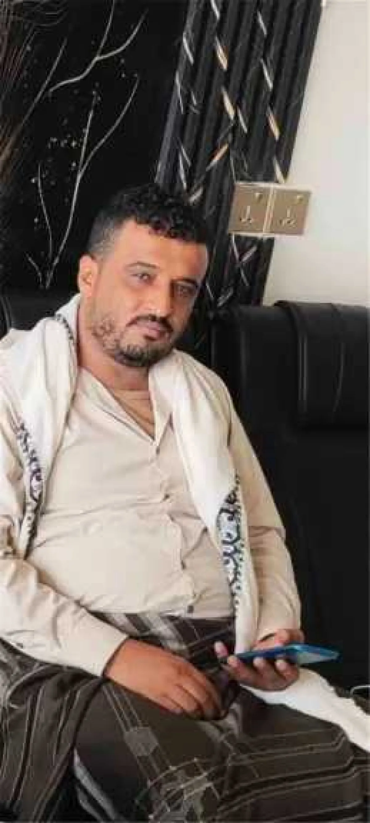 اعتقال غامض لناشط في أبين.. أسرته تطلق نداءً عاجلاً والأمن يصمت!