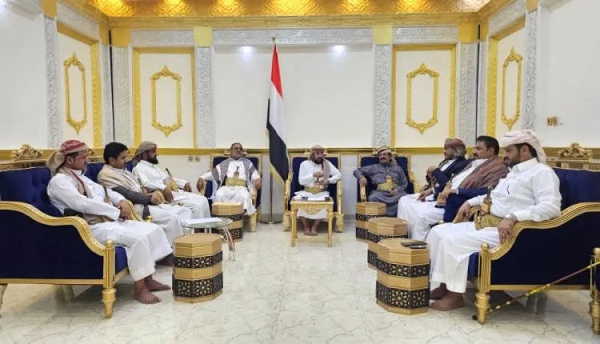 زلزال سياسي يهز مأرب.. أكبر الأحزاب السياسية ترفض دور الكومبارس وتفضح شراكة الإخوان الوهمية