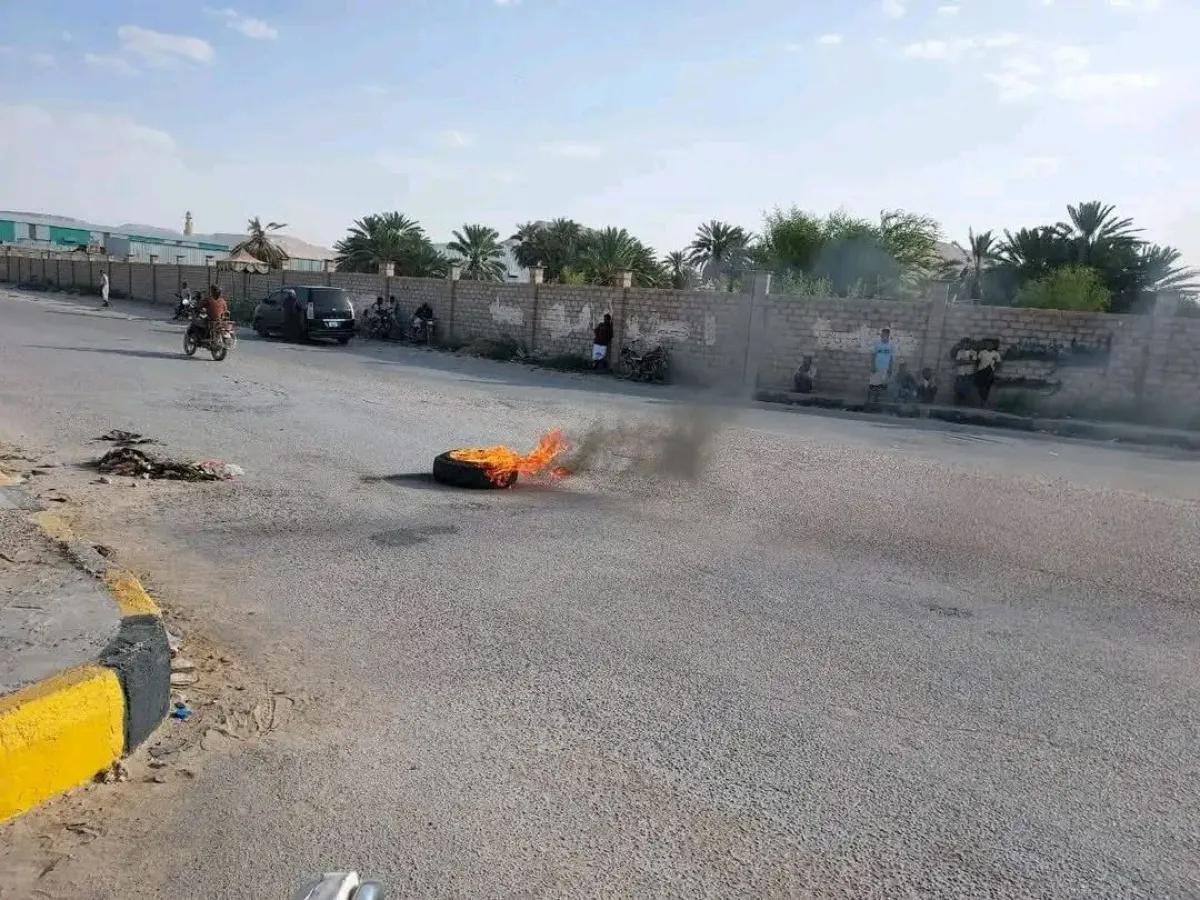 احتجاجات في وادي حضرموت بسبب أزمة الكهرباء.. والأحزاب تحمل الحكومة المسؤولية وتطالب بحلول عاجلة