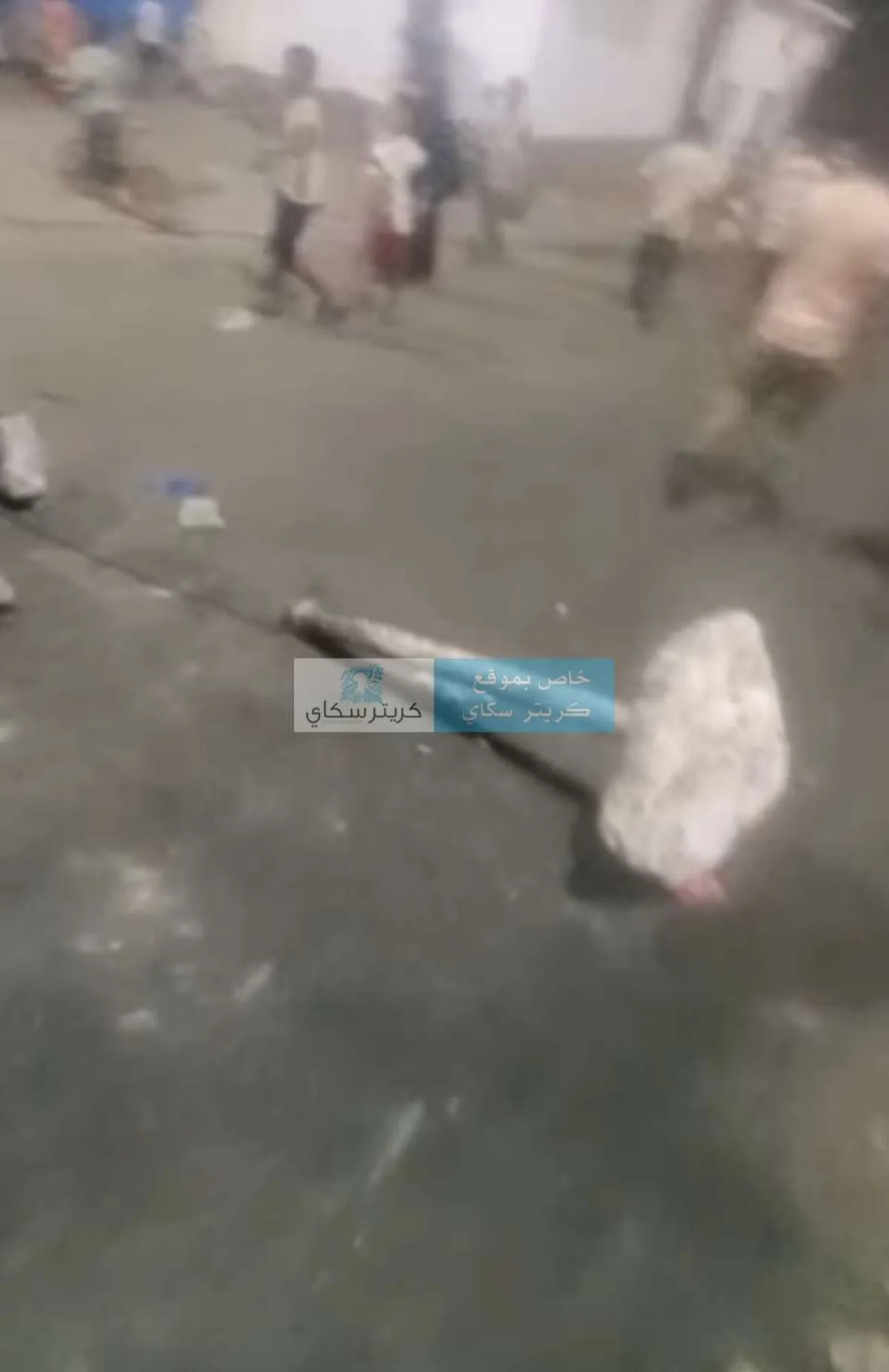 عاجل: محتجون يقطعون الطريق الرابط بين كريتر والمعلا