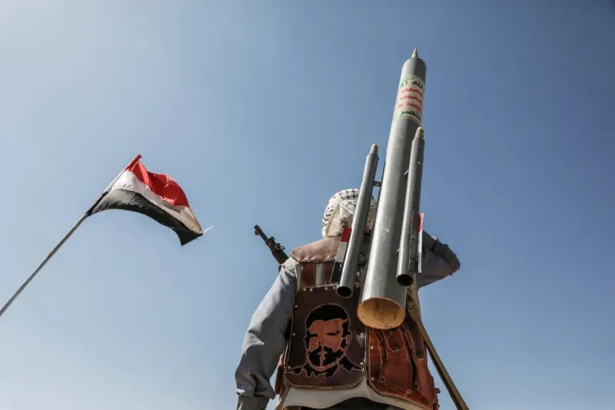 صحيفة أمريكية تحذر من كلفة تجاهل نفوذ الحوثيين في البحر الأحمر