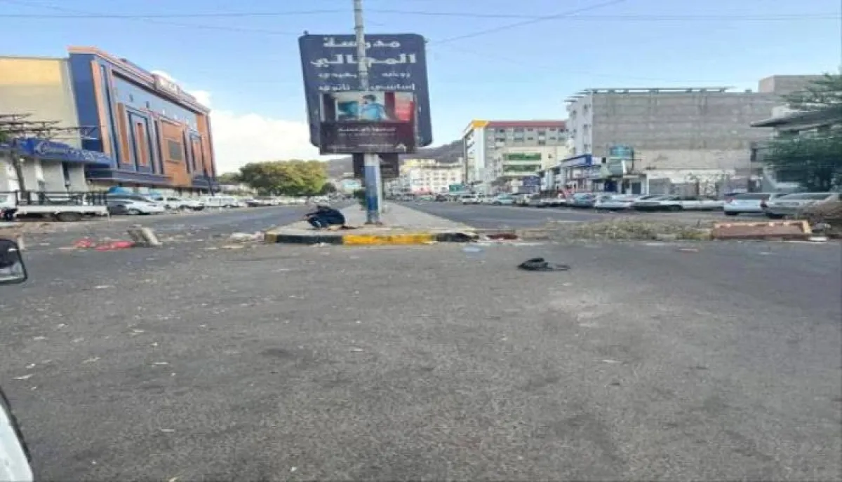 توتر في كريتر بعد انتشار قوات أمنية واعتقالات وفتح طرق بالقوة