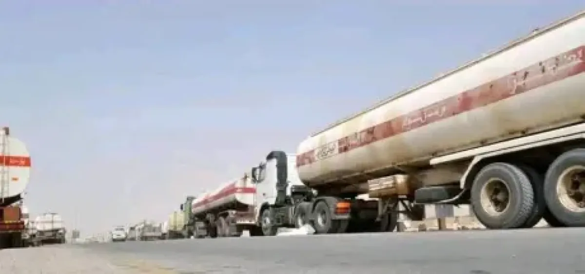 بدعم سعودي.. شحنة وقود تغادر المخا لتعزيز توليد الكهرباء في عدن
