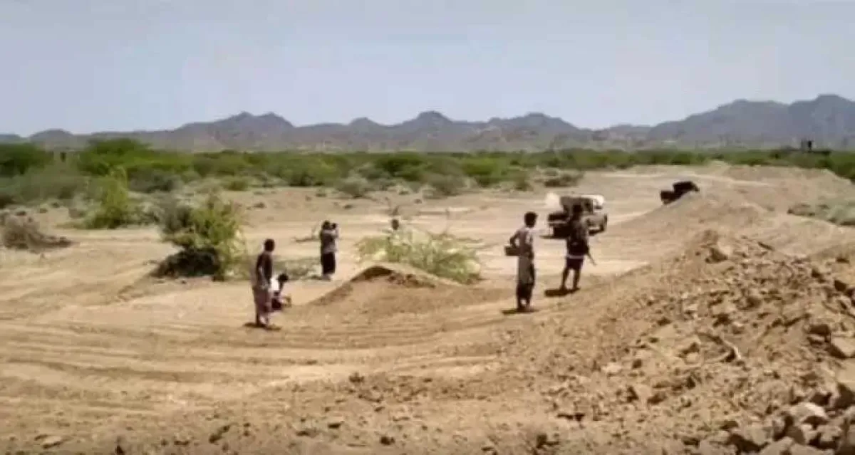 فريق سعودي ينقذ حيًا سكنيًا يمنيًا من كارثة عقب العثور عليها مدفونة تحت الأرض