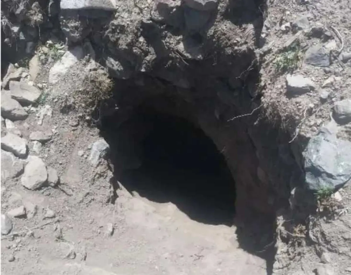 نهب موقع أثري تاريخي في إب وسط اتهامات للحوثيين بالتواطؤ