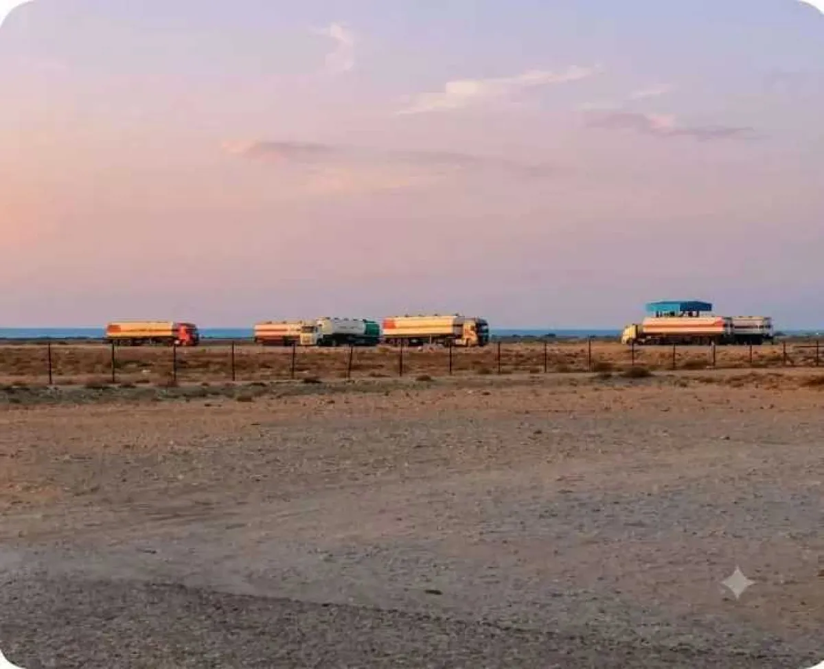 شبوة تُفاجئ السوق: 5 ناقلات نفطية تتجه إلى عدن.. وسرّ الشحنات يُحيّر الجميع