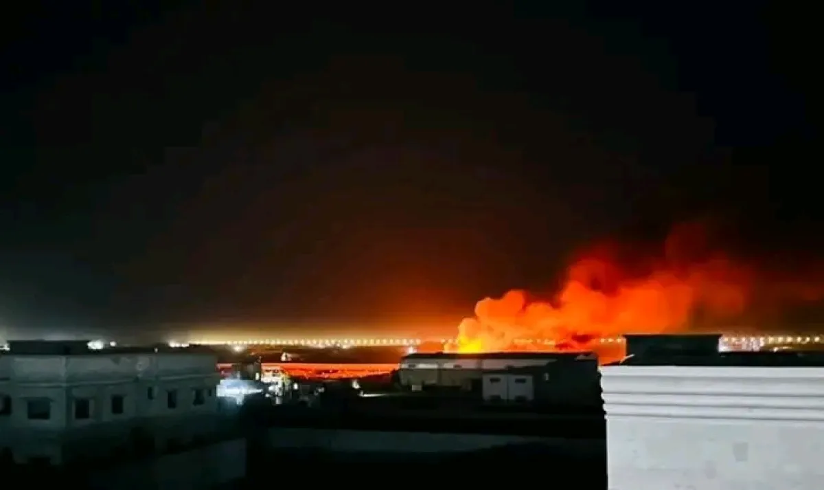 معلومات عن انفجار معسكر الصولبان في عدن وحصيلة غير رسمية بالضحايا