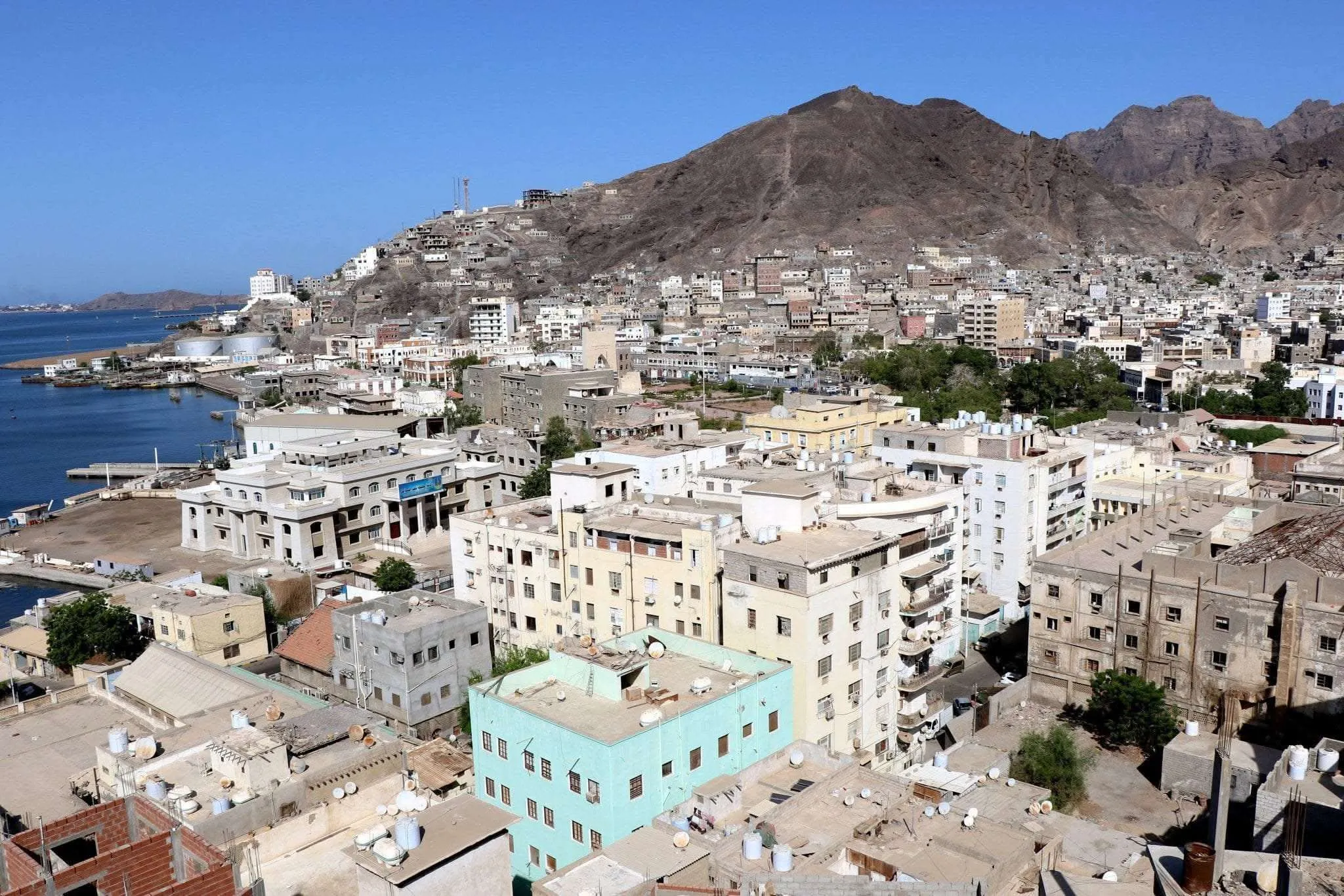 انسحاب قيادي بارز في اللجنة التنظيمية لاحتجاجات البريقة يثير تساؤلات واسعة
