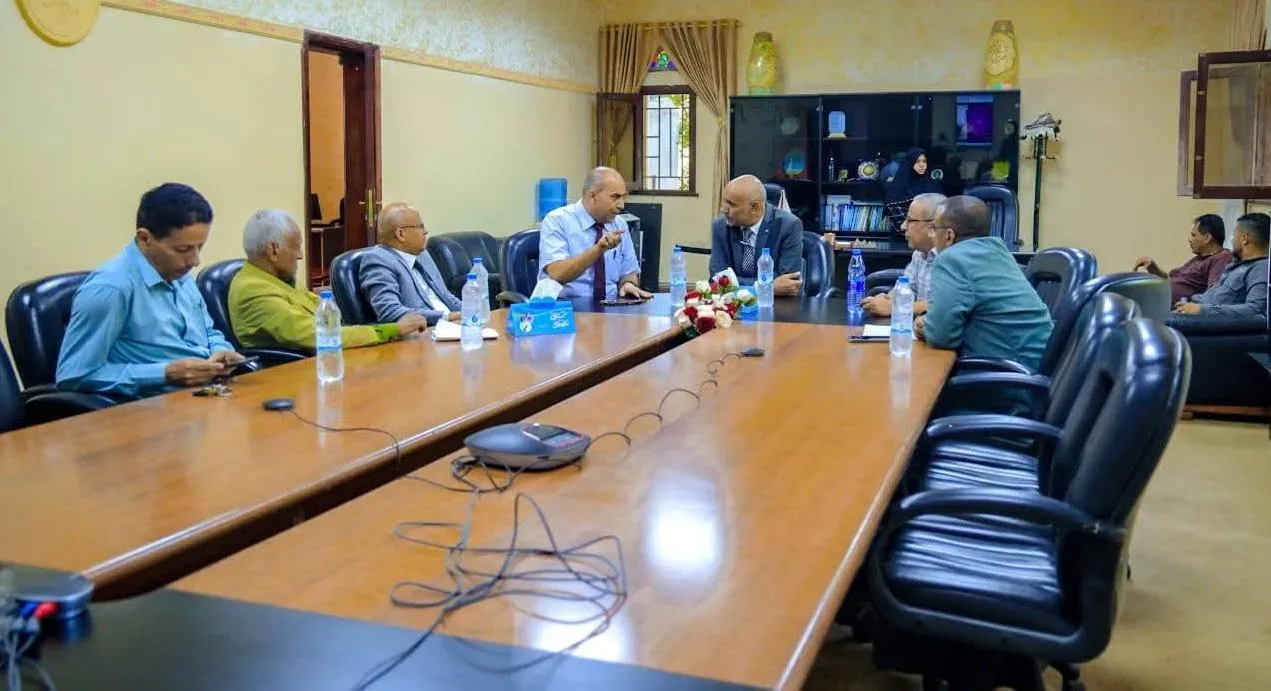 رئيس جامعة إقليم سبأ يبحث في تعز آفاق التعاون الأكاديمي وتطوير الشراكة البحثية