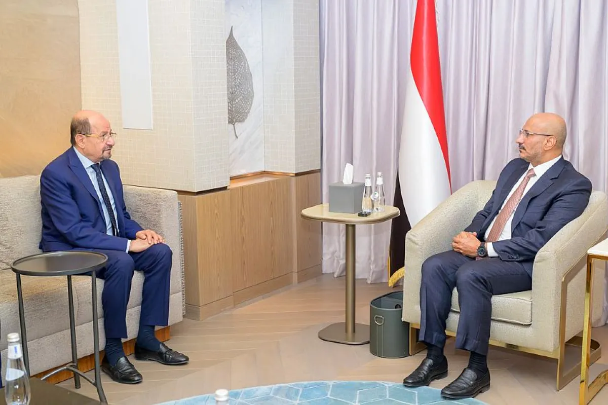 طارق صالح يلتقي رئيس مجلس الوزراء ويؤكد دعم جهود الحكومة لتحسين الخدمات والإصلاحات الاقتصادية