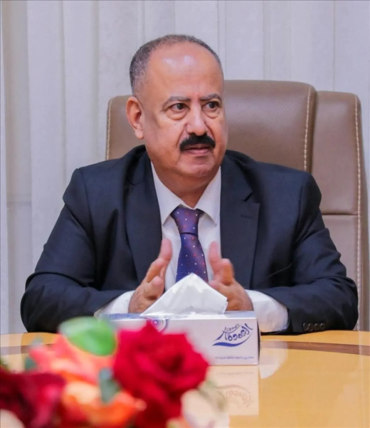 وزير النقل اليمني يزف بشرى بشأن الكهرباء ويؤكد على ضرورة تحييد المدينة عن الصراعات