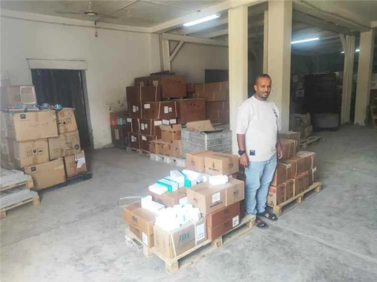الإمداد الدوائي يرفد عدداً من المرافق الصحية بالأدوية والمستلزمات الطبية في عدد من المحافظات